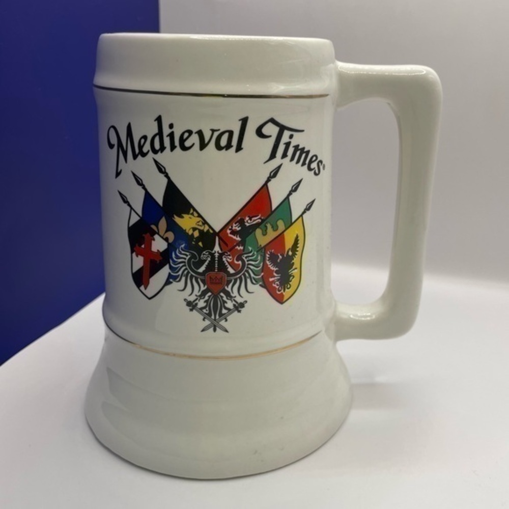 Medieval Times Oversized Beer Stein Ceramic Souvenir Mug Ivory White Multi Color